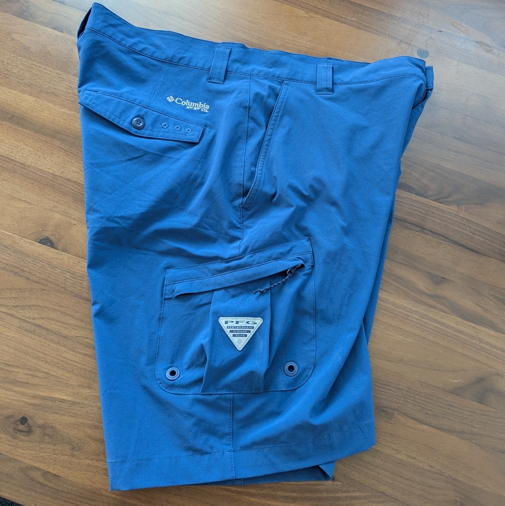 Columbia Blue Cargo Shorts